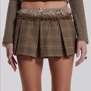 NWOT Jaded London Check Satin Mini Sko